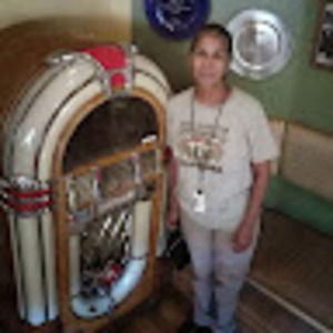 Meet your Posher, Estella